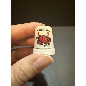 Souvenir Thimble; Porcelain; White With Red Crab; Maryland; Traub